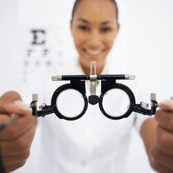 Very Good Optician Job Description Salary World Glasses Eye